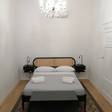 Putignani 155 - Affitti Brevi Italia Lejlighed